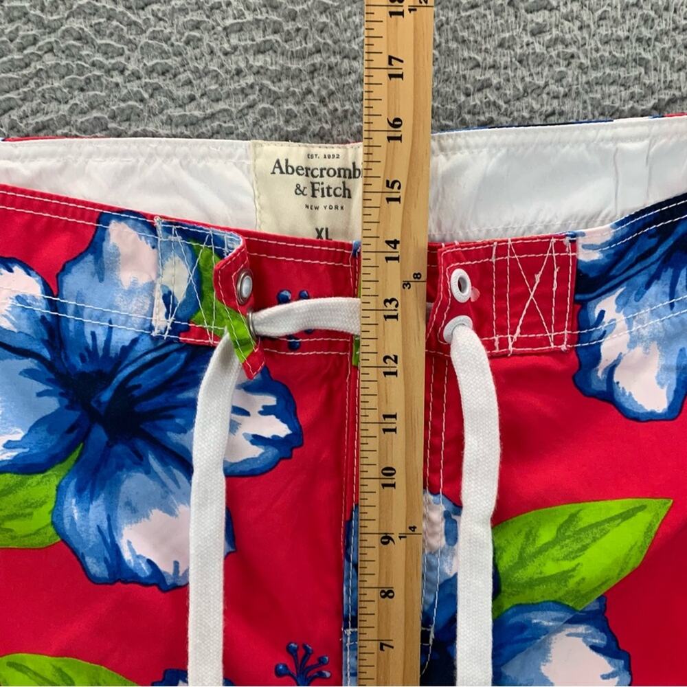Abercrombie & Fitch Men's Swim Boardshorts Hibiscus Tropical NWT - Size: XL - Picture 8 of 16